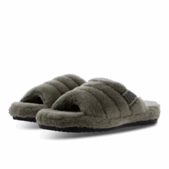 UGG Fluff Yeah Slide 16 UGG Fluff Yeah Slide -Adidas 314626004304 02