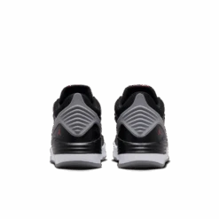 Jordan Max Aura -Adidas 316704656004 06