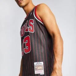 Mitchell & Ness Swingman Bulls Pippen 11 Mitchell & Ness Swingman Bulls Pippen -Adidas 317136456180 04