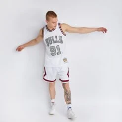 Mitchell & Ness Swingman Bulls Rodman 10 Mitchell & Ness Swingman Bulls Rodman -Adidas 317138442610 02