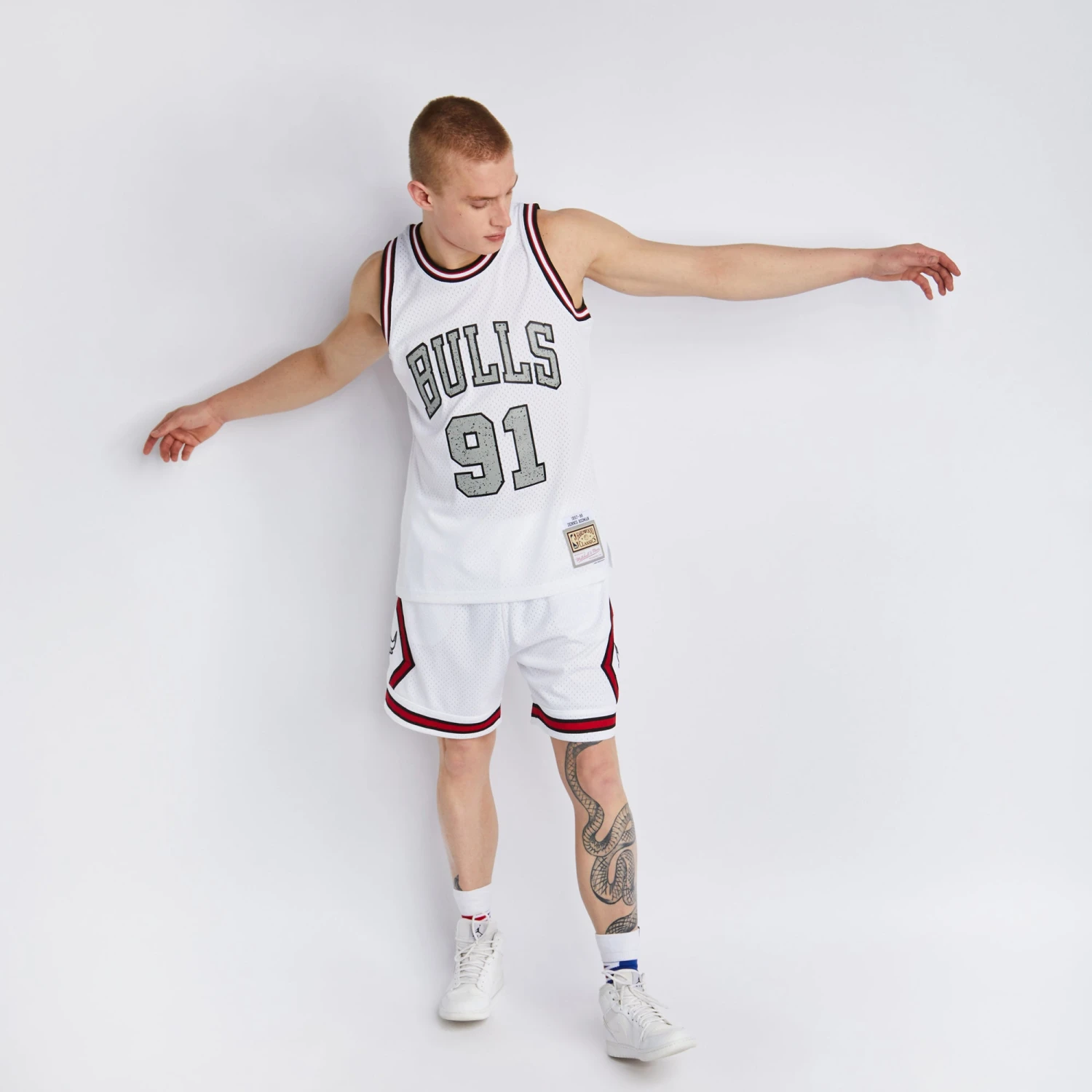 Mitchell & Ness Swingman Bulls Rodman 6 Mitchell & Ness Swingman Bulls Rodman – Image 4