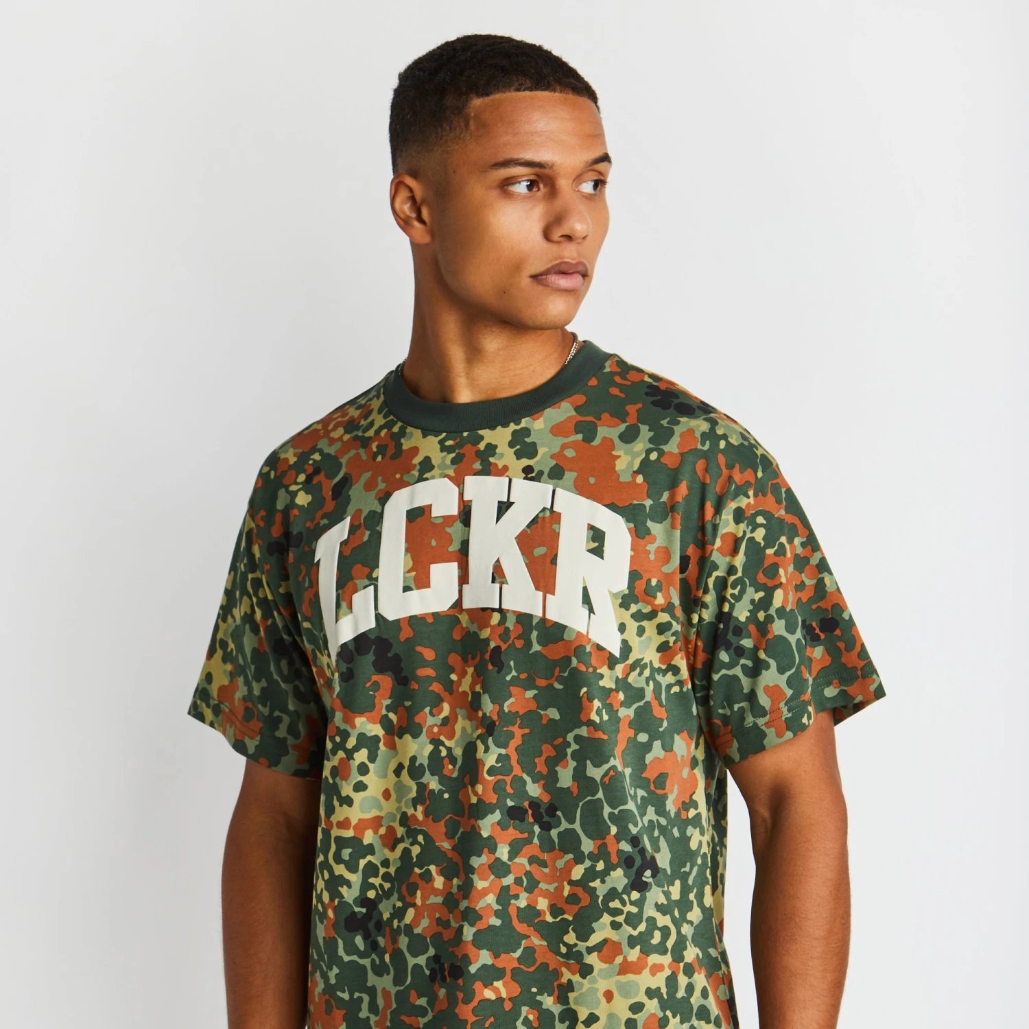 LCKR Retro 3 LCKR Retro