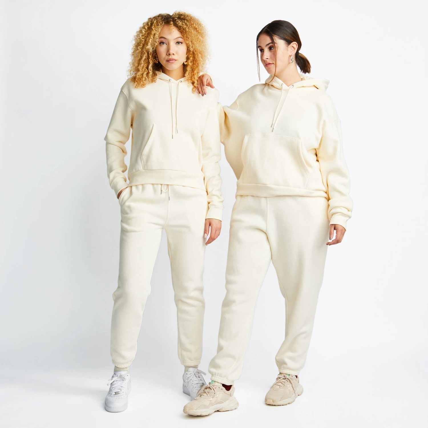 Cozi Pullover Hoodie 7 Cozi Pullover Hoodie – Image 5