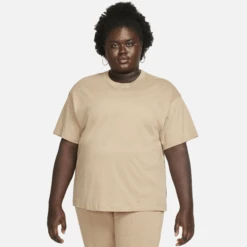 Nike Essentials Plus Boyfriend -Adidas 317978156060 02