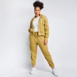 Nike Sportswear Plus Full-zip Hoody 11 Nike Sportswear Plus Full-zip Hoody -Adidas 317984771244 02