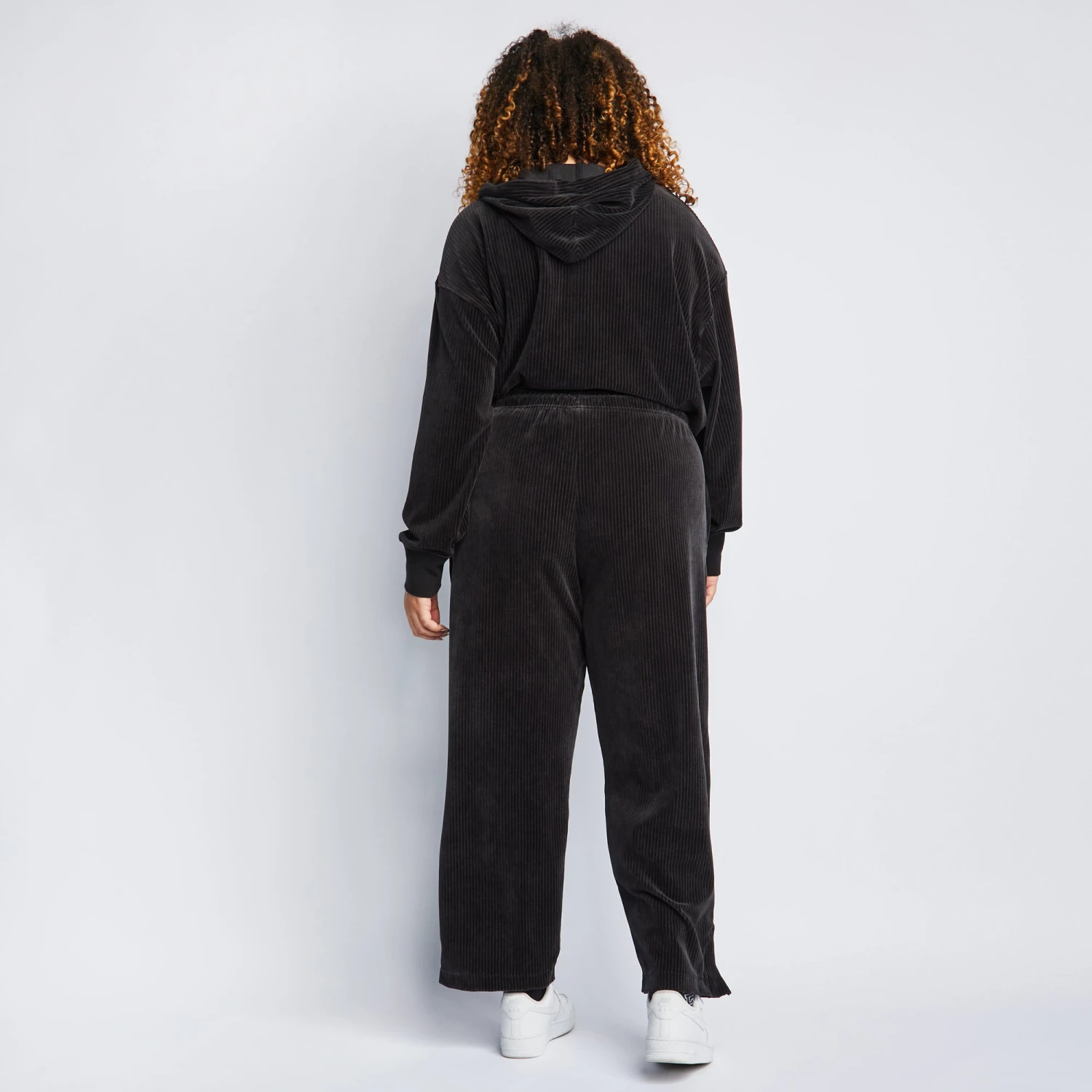 Nike Sportswear Plus 6 Nike Sportswear Plus – Image 4